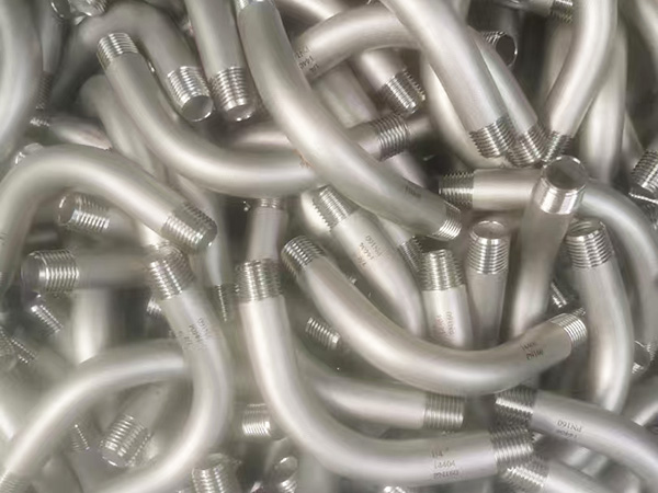 Welded Threaded Pipe Fittings