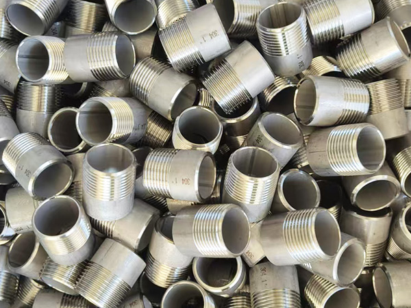 Welded Threaded Pipe Fittings